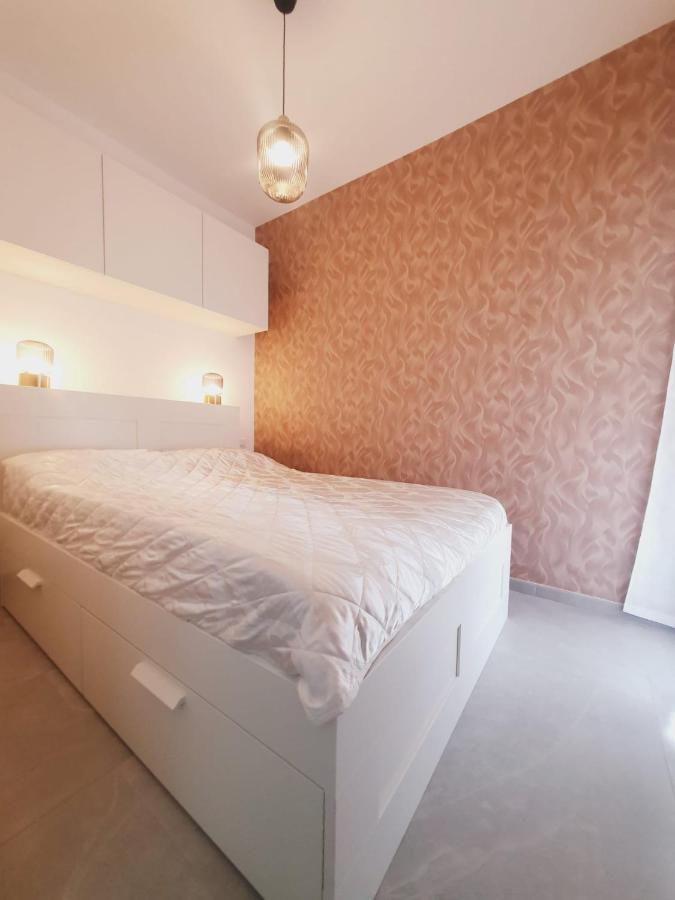 Апартаменты Casa Lela Vista Mare Posto Auto, Санремо Экстерьер фото