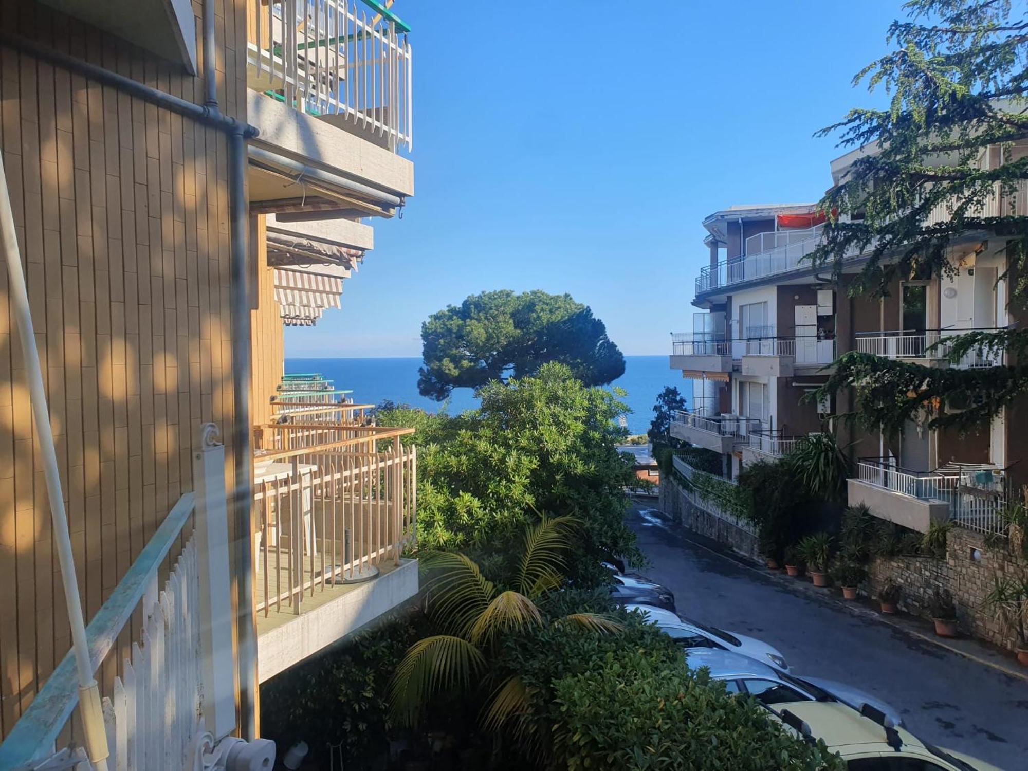 Апартаменты Casa Lela Vista Mare Posto Auto, Санремо Экстерьер фото